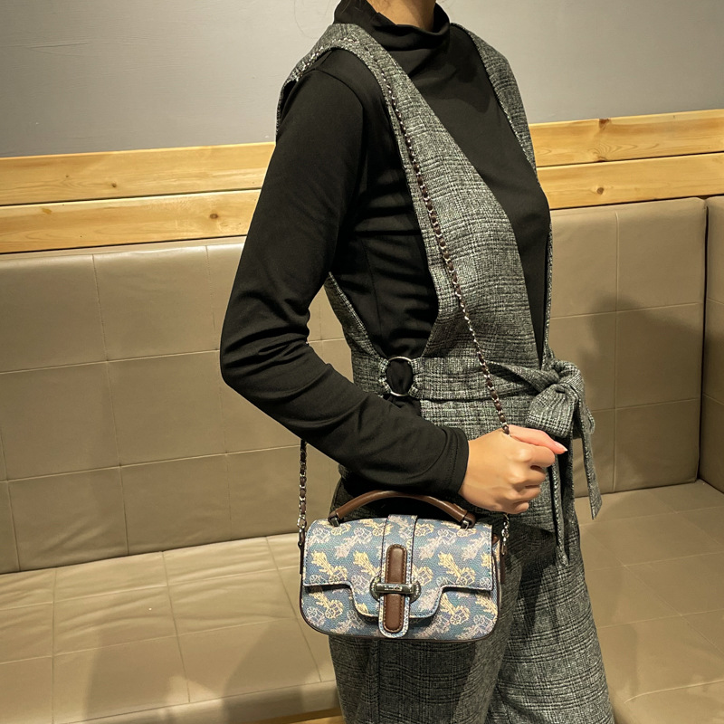 Bolsa de Pañales de Diseño de  - Luxury Lifestyle Handbags reseña y precio