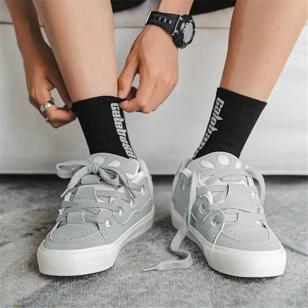 Con cordones, zapatos escolare - Luxury Lifestyle Names reseña y precio